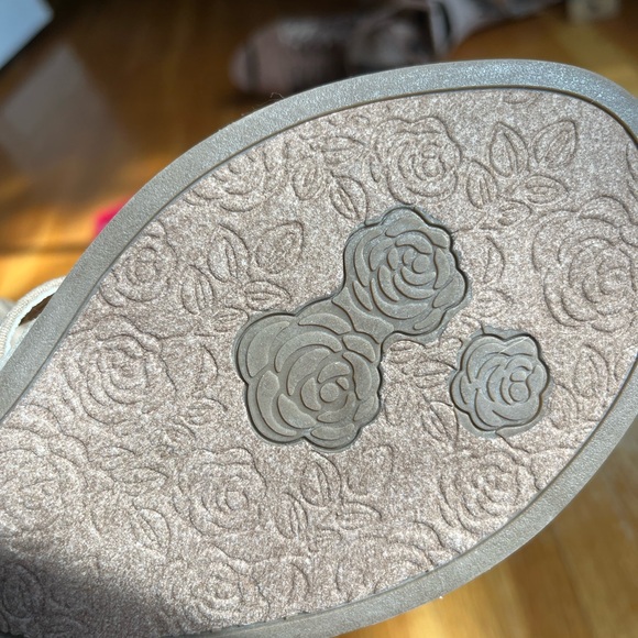 Womens Carlos by Carlos Santana Lacey Lace Up Wedge Sandals - Brulee - Picture 4 of 16